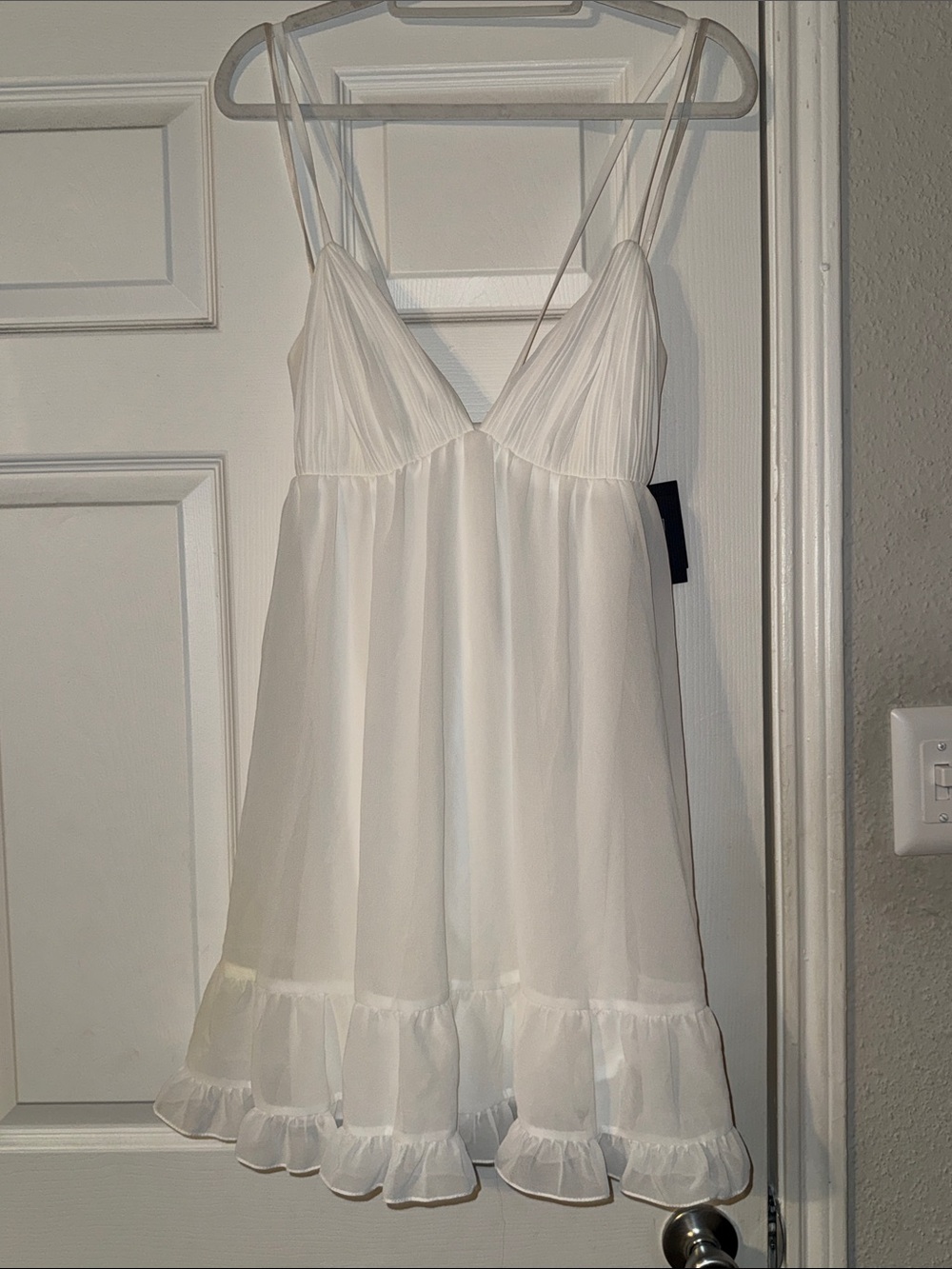NWT Mac Duggal White Ruffle-Hem Mini Babydoll Dress
